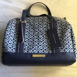 Tommy Hilfiger, Satchel Hand Bag